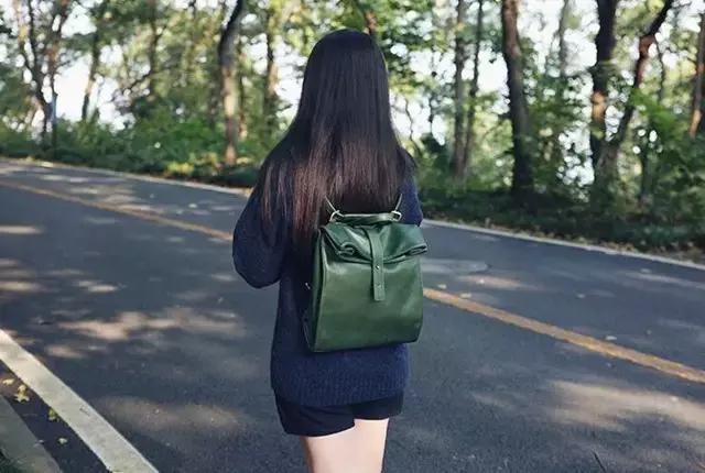 江疏影包包使用视频,宋茜baby宋佳江疏影刘雯