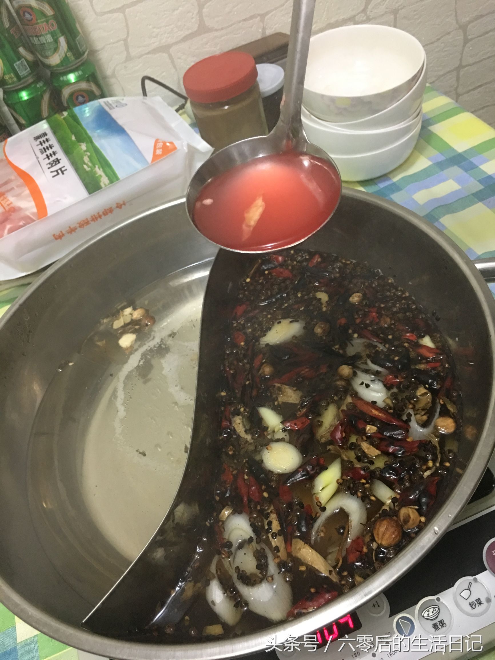 如何用吃剩的泡菜水腌泡菜,腌制泡菜上面有一层白沫怎么处理