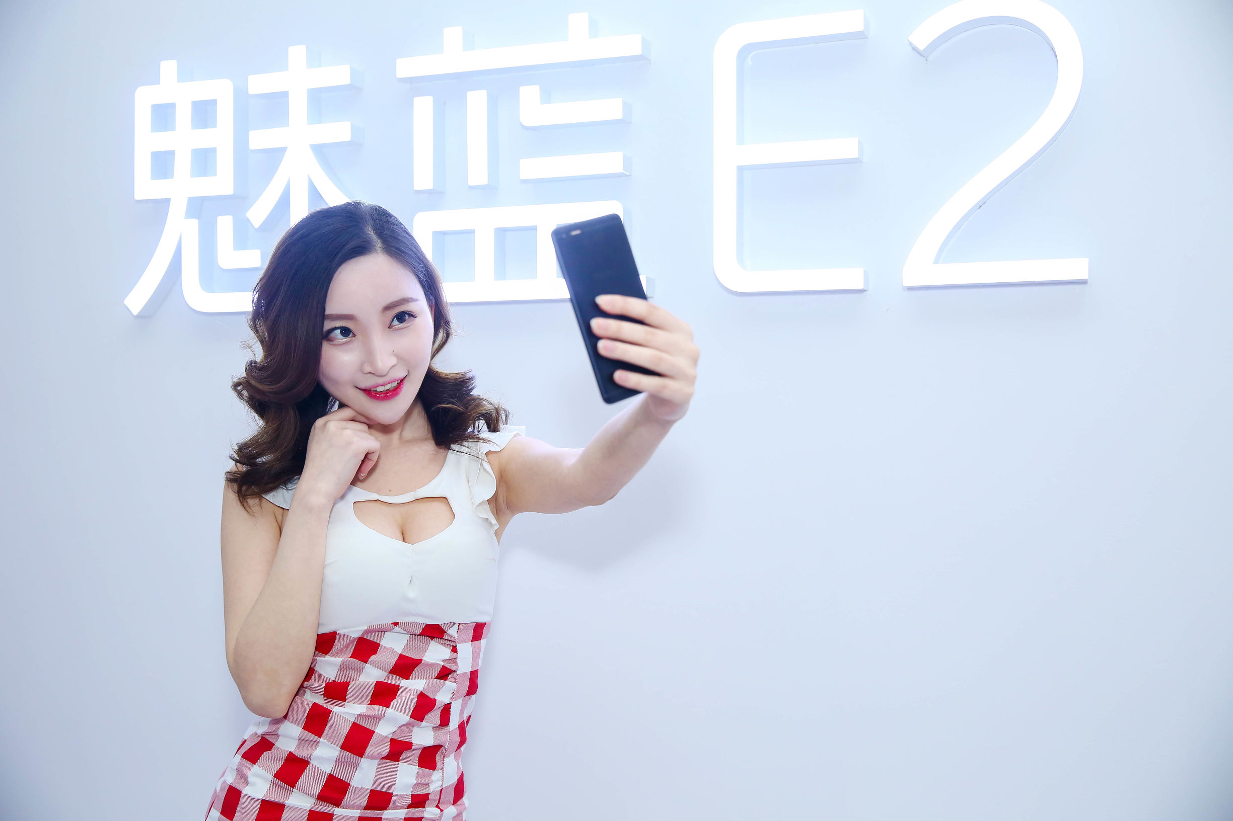 没有饥饿营销!24小时内,预约量已超300万,明天现货发售