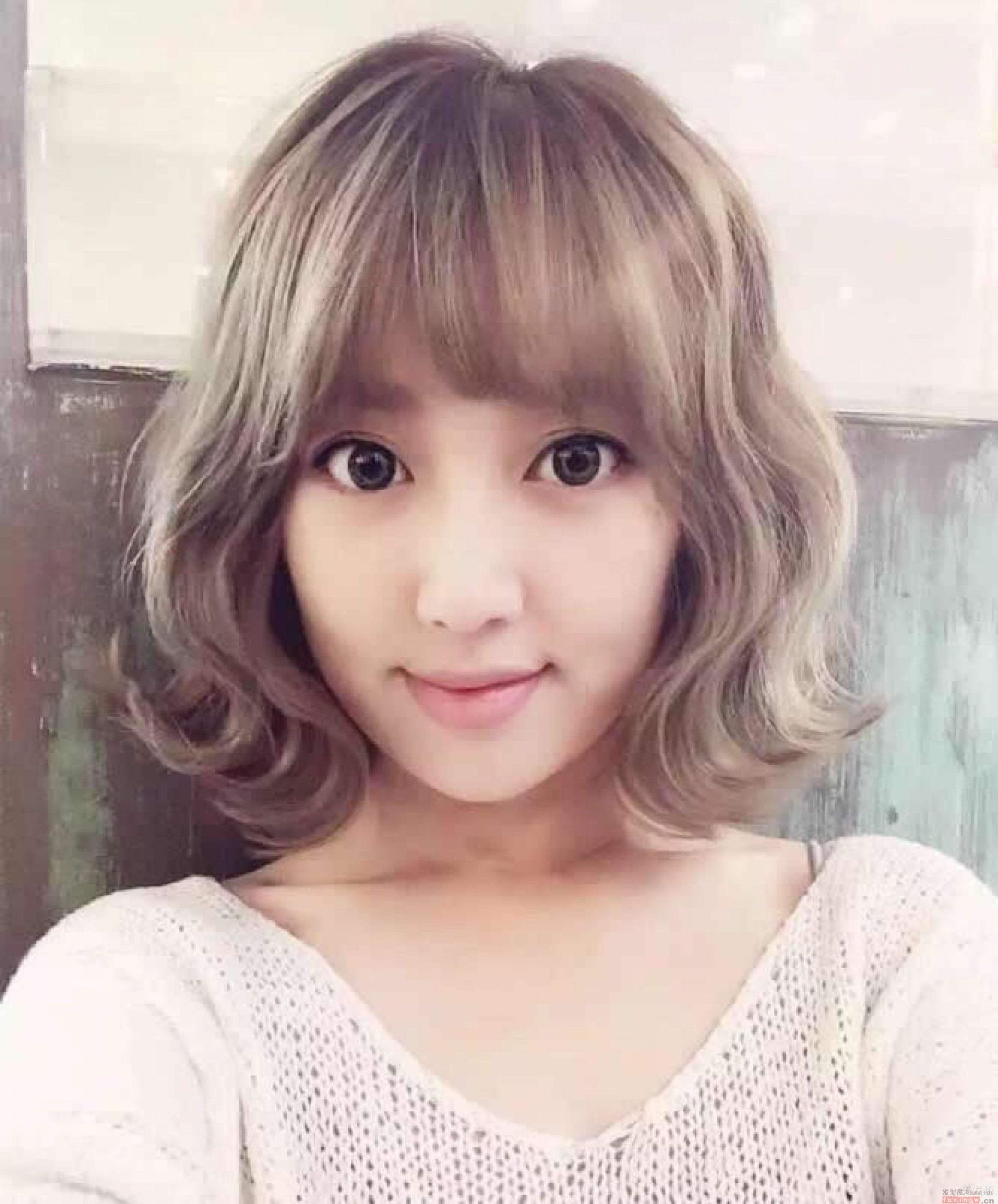 适合成熟大脸女生的发型短发,适合40-50岁大脸女性发型短发