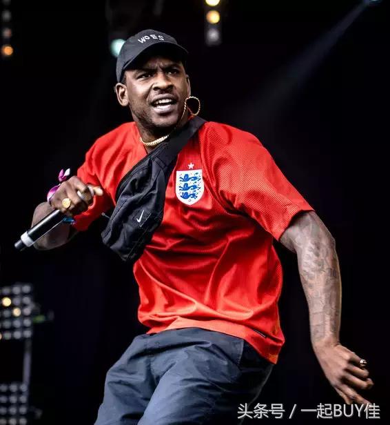 你收藏的绝版球衣,最适合日常的足球球衣