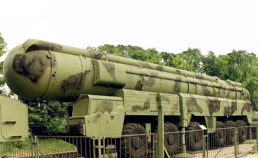 这国弃核后国力未减，举办世界杯，*器武**出口方兴未艾