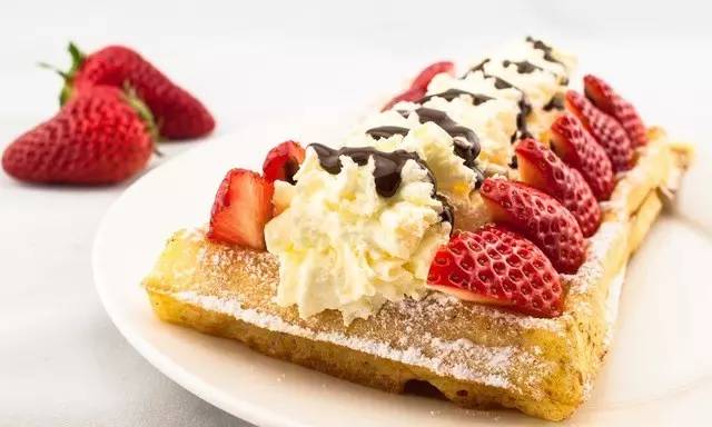 探店｜他把祖母的配方带到了上海，满足你对Waffle的幻想！