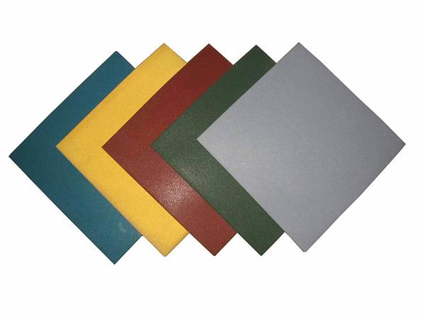 橡胶地垫制作全过程,橡胶地垫的铺设