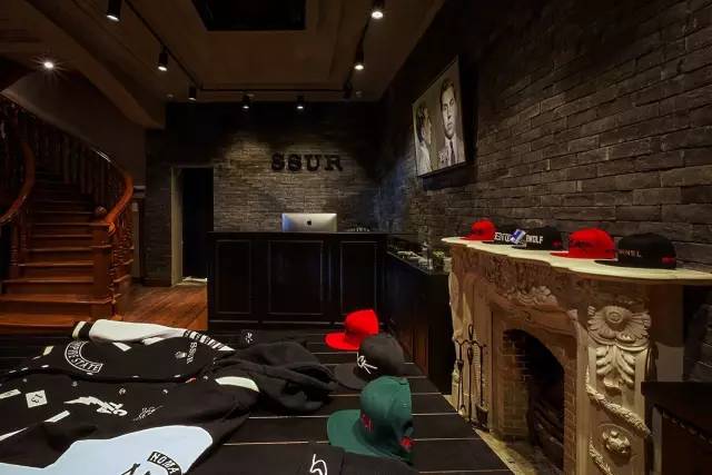 潮流穿搭在哪买衣服,潮人出没的衣服网上怎么买