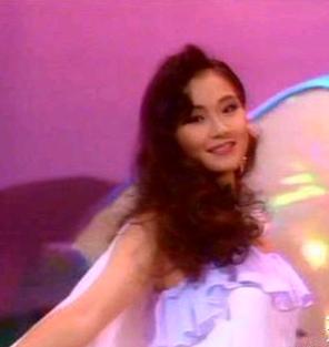 万绮雯48岁参加节目,万绮雯如今生活