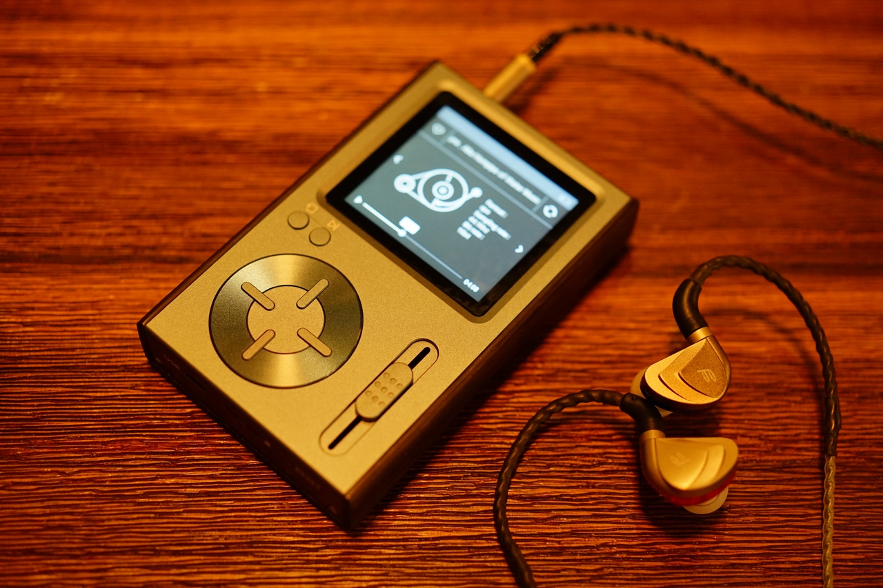 让你如听初恋，cd随身听般老味道的*放播**器.七彩虹c10评测