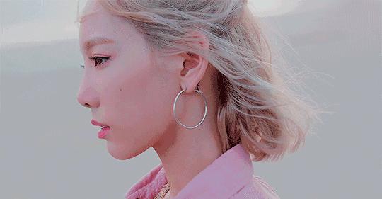 安迪减龄发型,安迪发型图片教程盘点