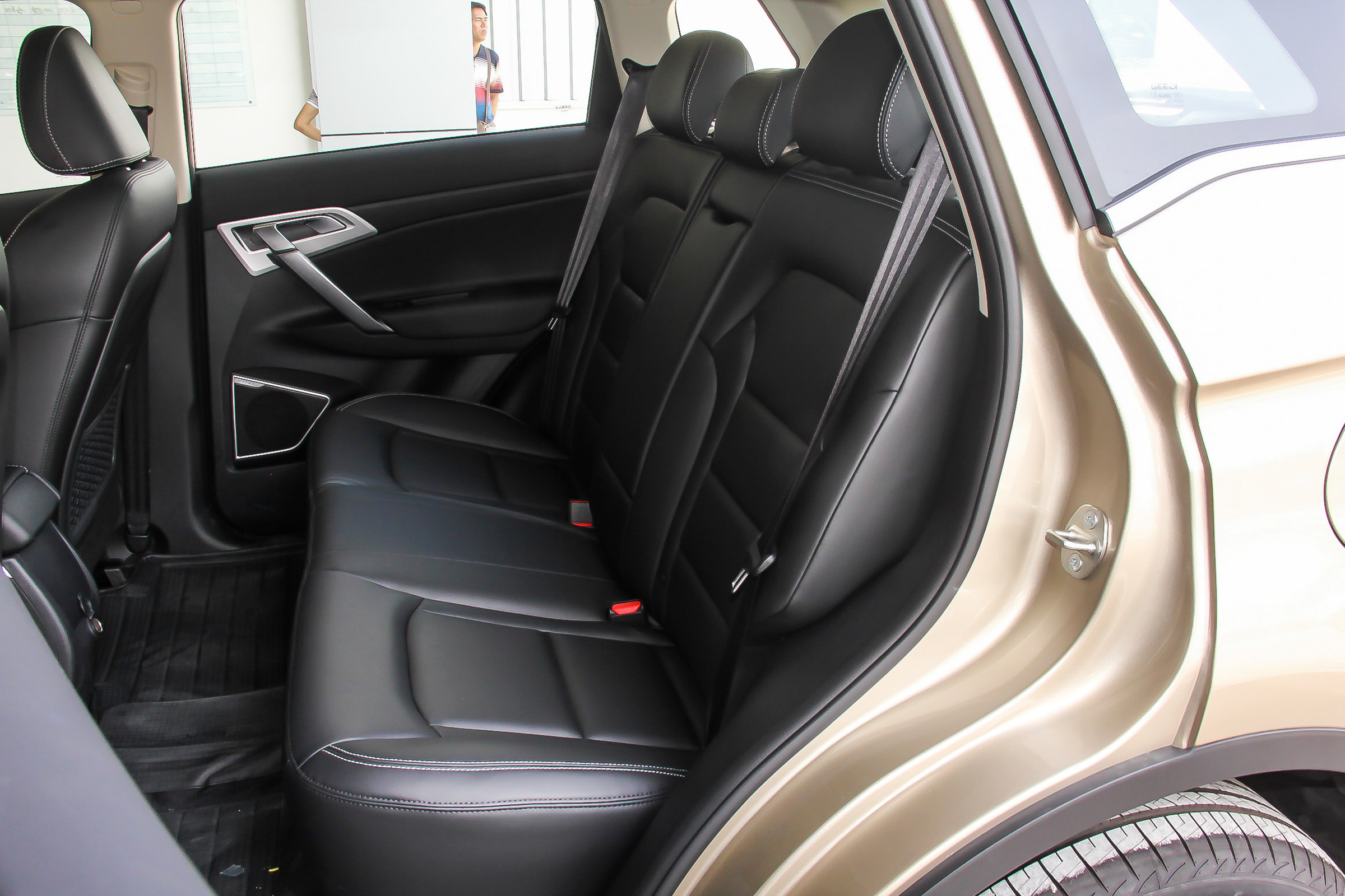 吉利汽车每天推荐好车,吉利博越自动挡2021款落地价suv