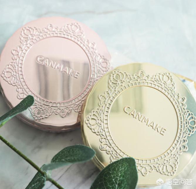 哪款定妆喷雾好用夏天不脱妆,干皮不易脱妆的定妆喷雾