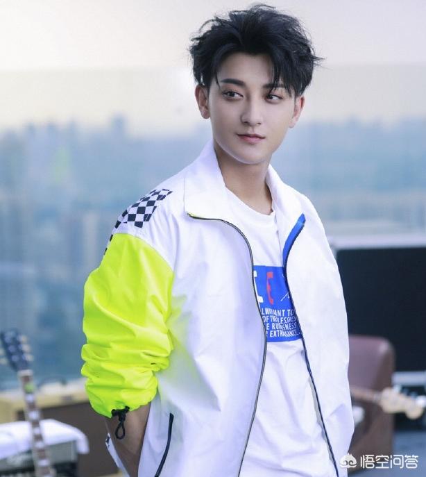 鏉庢槗宄拌敗寰愬潳鍒樻捣,鏉庢槗宄拌敗寰愬潳涓垎