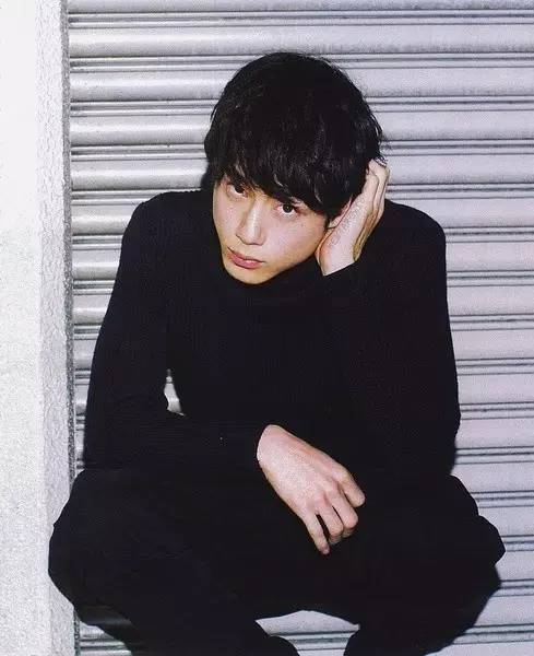 这么会穿的日系潮流小哥，请给我来一打！