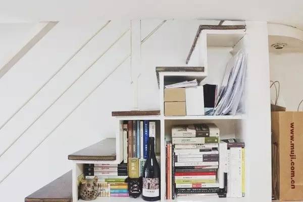 花5000改造ins风出租屋,上海一个改造出租屋loft的女孩