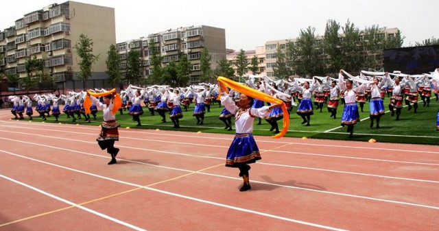 狂欢嘉年华表演,济南市中区小学春季运动会