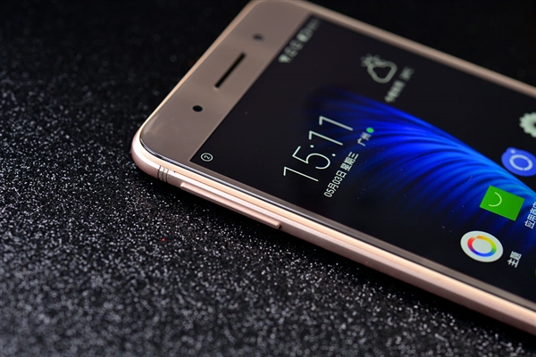 赵丽颖代言ivvi多少钱,赵丽颖vivo手机图片