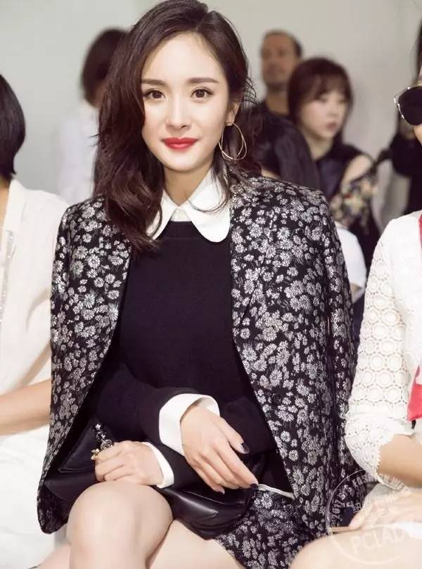 杨幂metgala红毯万寿牡丹现场,杨幂上红毯