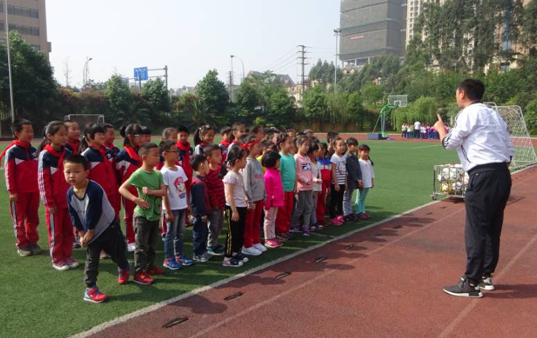 幼儿园小学生活什么样子,小学长什么样的呢