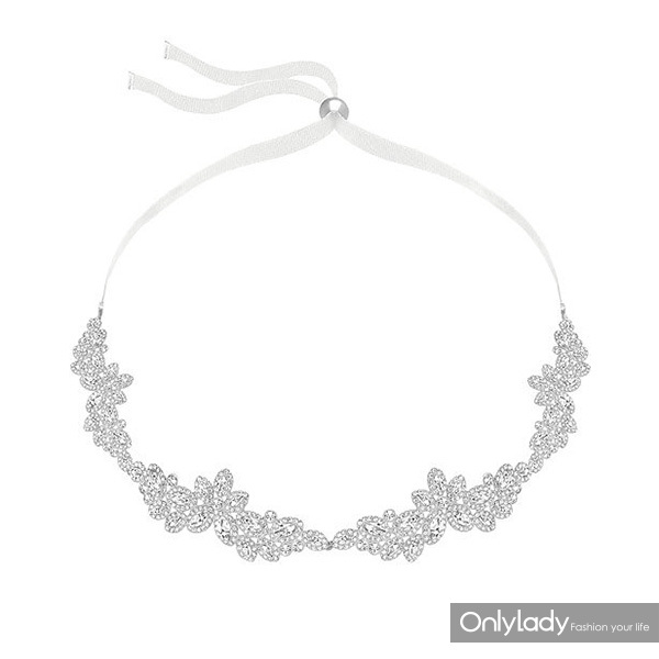 头发上的装饰发夹,头发上的装饰钻石