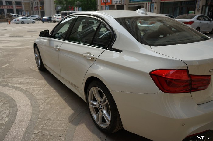 2017款宝马320lim运动试驾,19款宝马320lim运动曜夜版