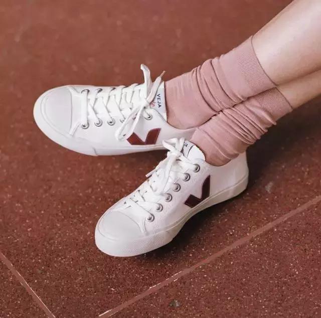 小白鞋老品牌国货,小白鞋有哪些老牌子