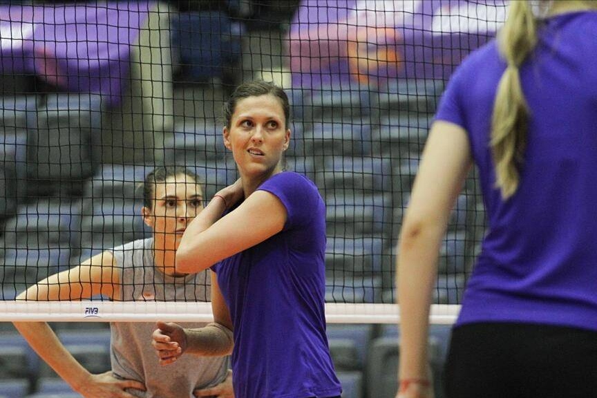 朱婷缺阵友谊赛瓦基弗银行2:2苏黎世提前热身世俱杯