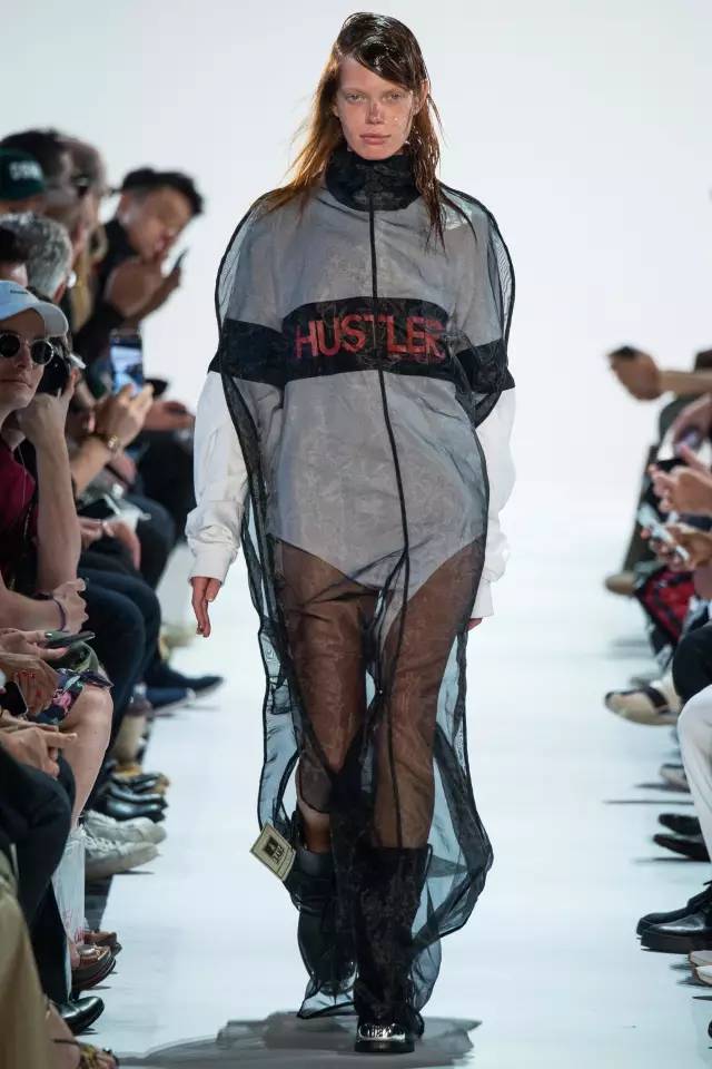 那些潮人喜欢在哪买衣服,潮人在哪挑衣服