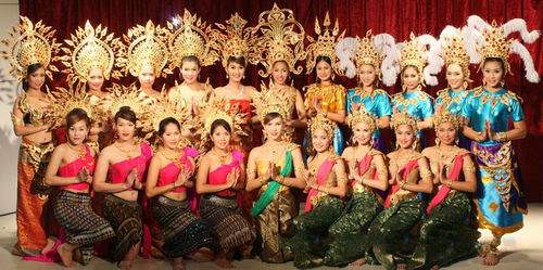 素泰见闻：泰国人妖生老病死听听当地人怎么说