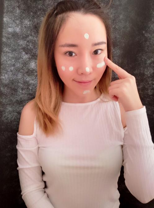 自然纯真才是王道，猫小兔教你打造甜美约会妆