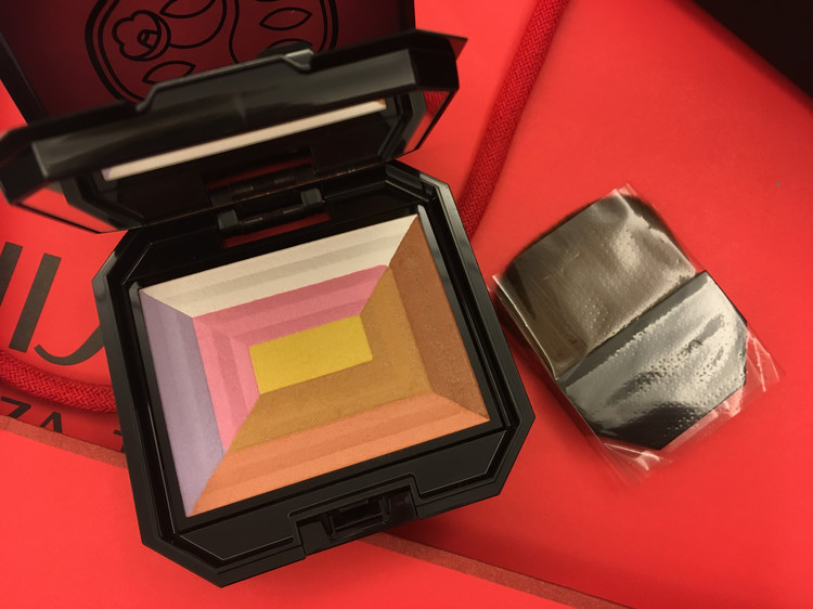 想要水光肌用什么粉底液,想要水光肌肤怎么调理