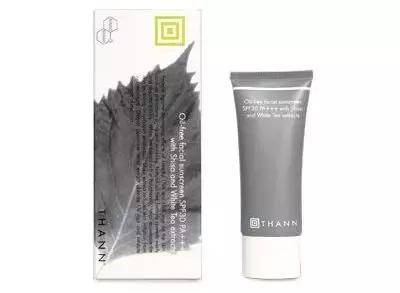 吐血整理三款防晒霜性价比超高,防晒排行榜第一名衣服