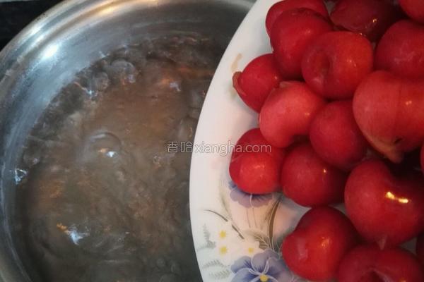樱桃果酱怎么做不变色,樱桃果酱怎样做会红