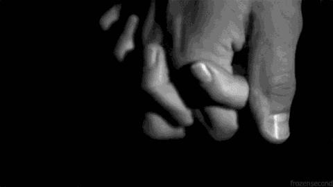 耳鬓厮磨是什么感觉,耳鬓厮磨的含义是什么