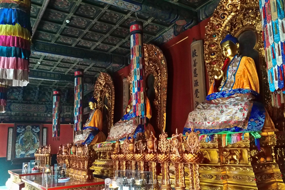 北京雍和宫求什么最灵,雍和宫可以经常去烧香拜佛吗