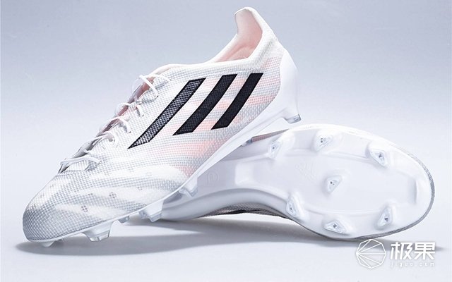 踩水速干跑步鞋,耐克阿迪高帮袜子鞋推荐