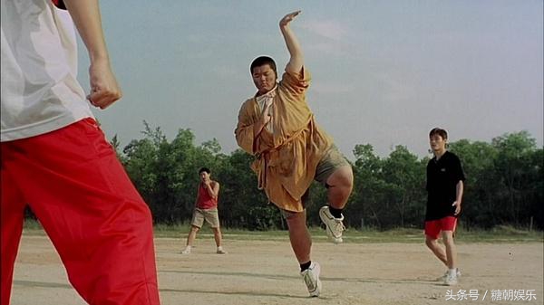 陈国坤和周星驰拍《少林足球》,少林足球周星驰和吴孟达告别剧照