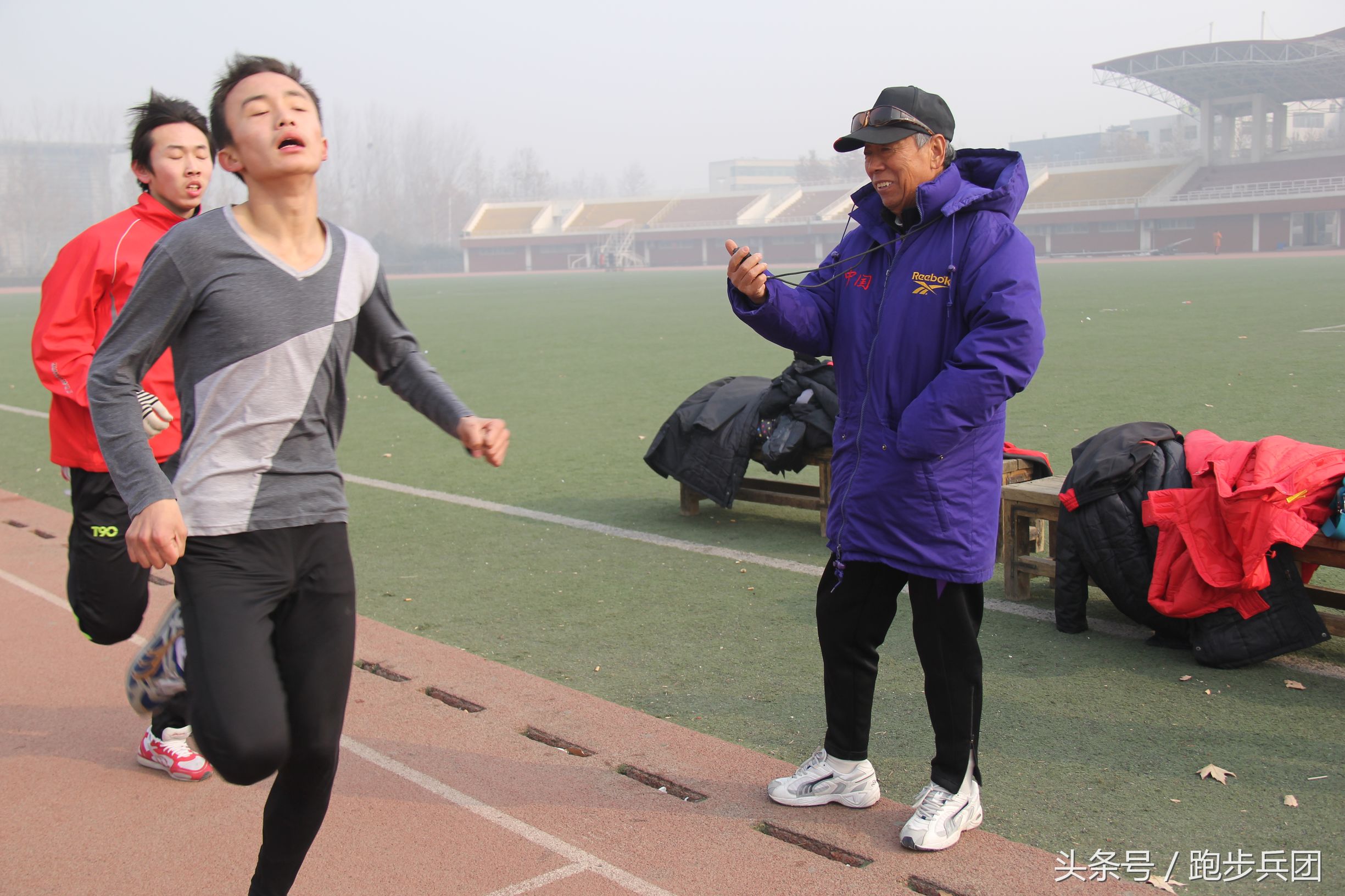 河南田径比赛2022冠军,河南省田径队100米00年冠军