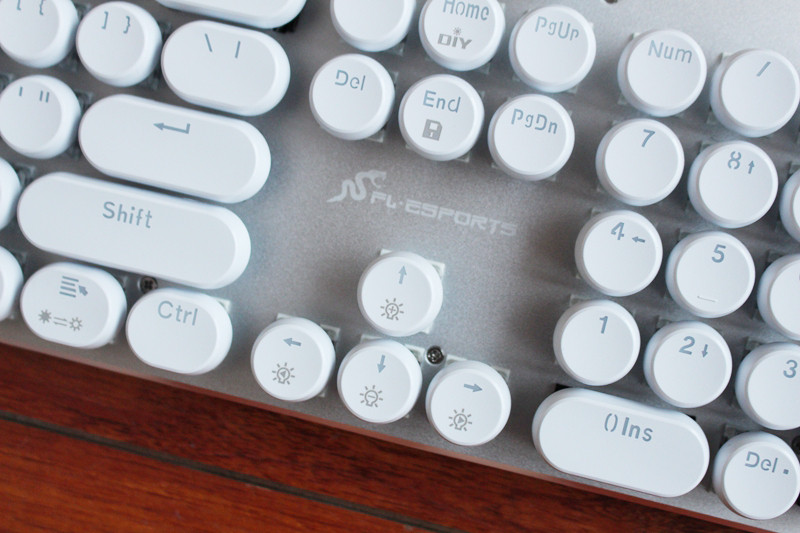 机械键盘蒸汽朋克推荐,朋克蒸汽机械键盘适合什么键帽