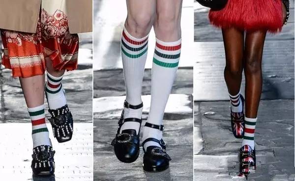 2017蛇与骨的华丽融合!古驰又承包了我下半年的钱包了!