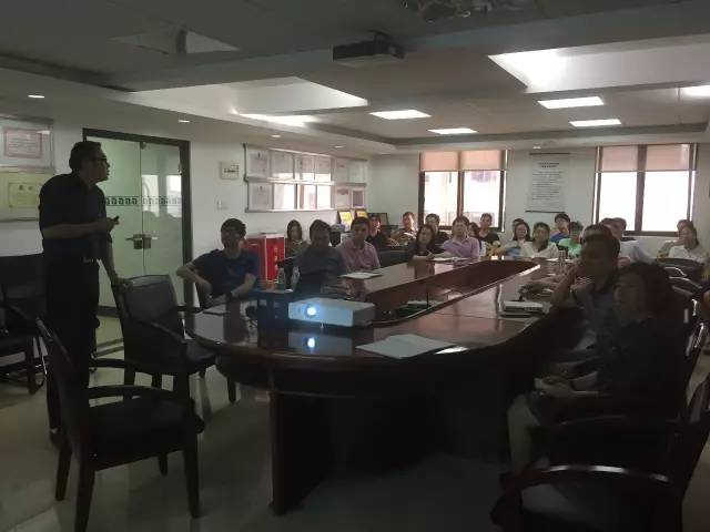 建筑师和建造师区别一句话概括,建筑师与结构师对话