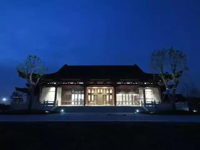 帝国大厦、堪培拉电讯塔、广州塔、杭州东站，浙大用这种方式庆生