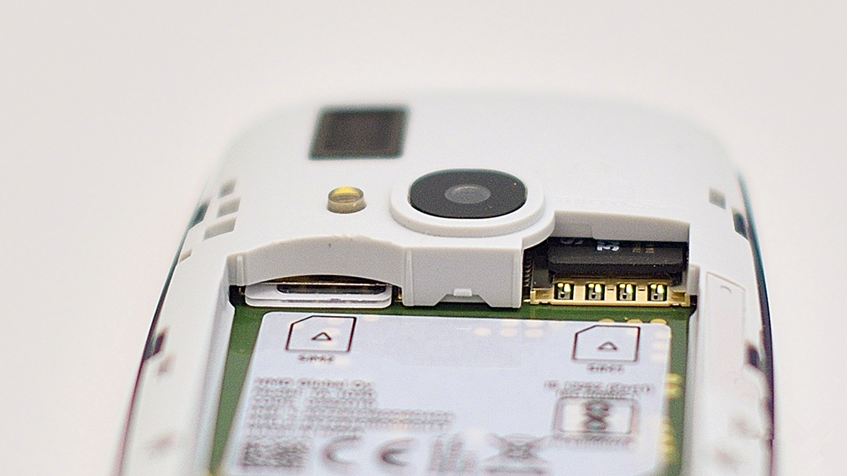 诺基亚nokia33104g版评测,经典回归诺基亚3310上手实拍