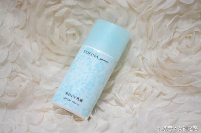 百元以内适合混油皮防晒霜,平价防晒霜百元内博主推荐