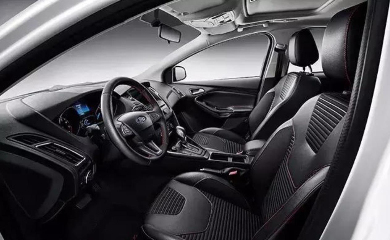 经典福克斯1.8自动两厢操控,宝马三系和福克斯操控哪个好