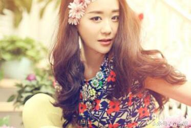 被讽为最丑紫薇仍不灰心曾为国脚男友擦鞋坚持付出终走红