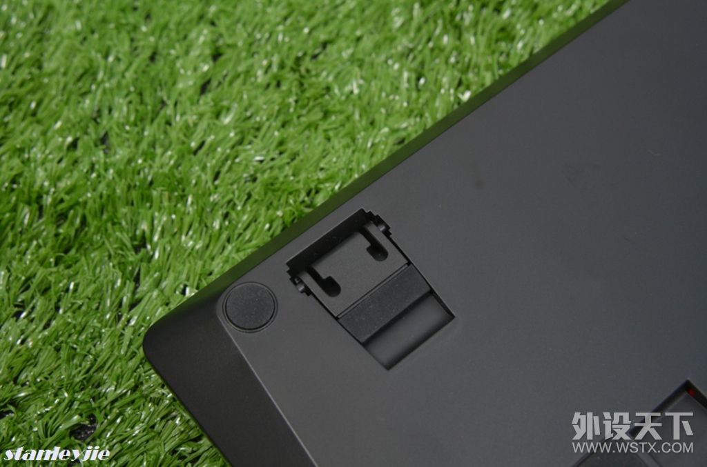 腹灵光轴机械键盘怎么样,红轴104机械键盘测评