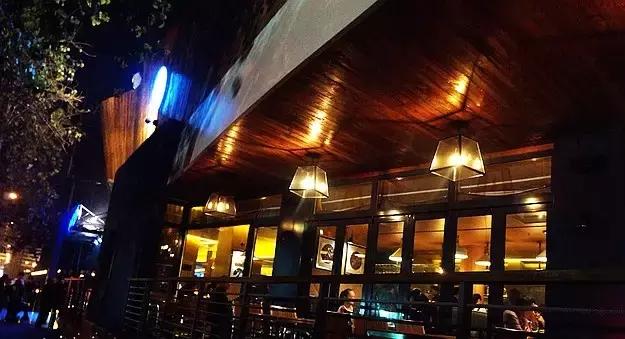 苏州适合一个人去的酒吧,苏州没有夜生活有酒吧吗