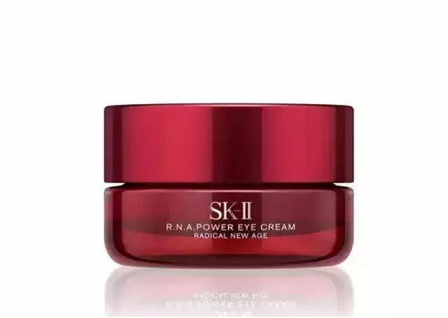 探讨一下眼霜到底有没有必要涂呢,你的眼霜用对了吗眼部护理