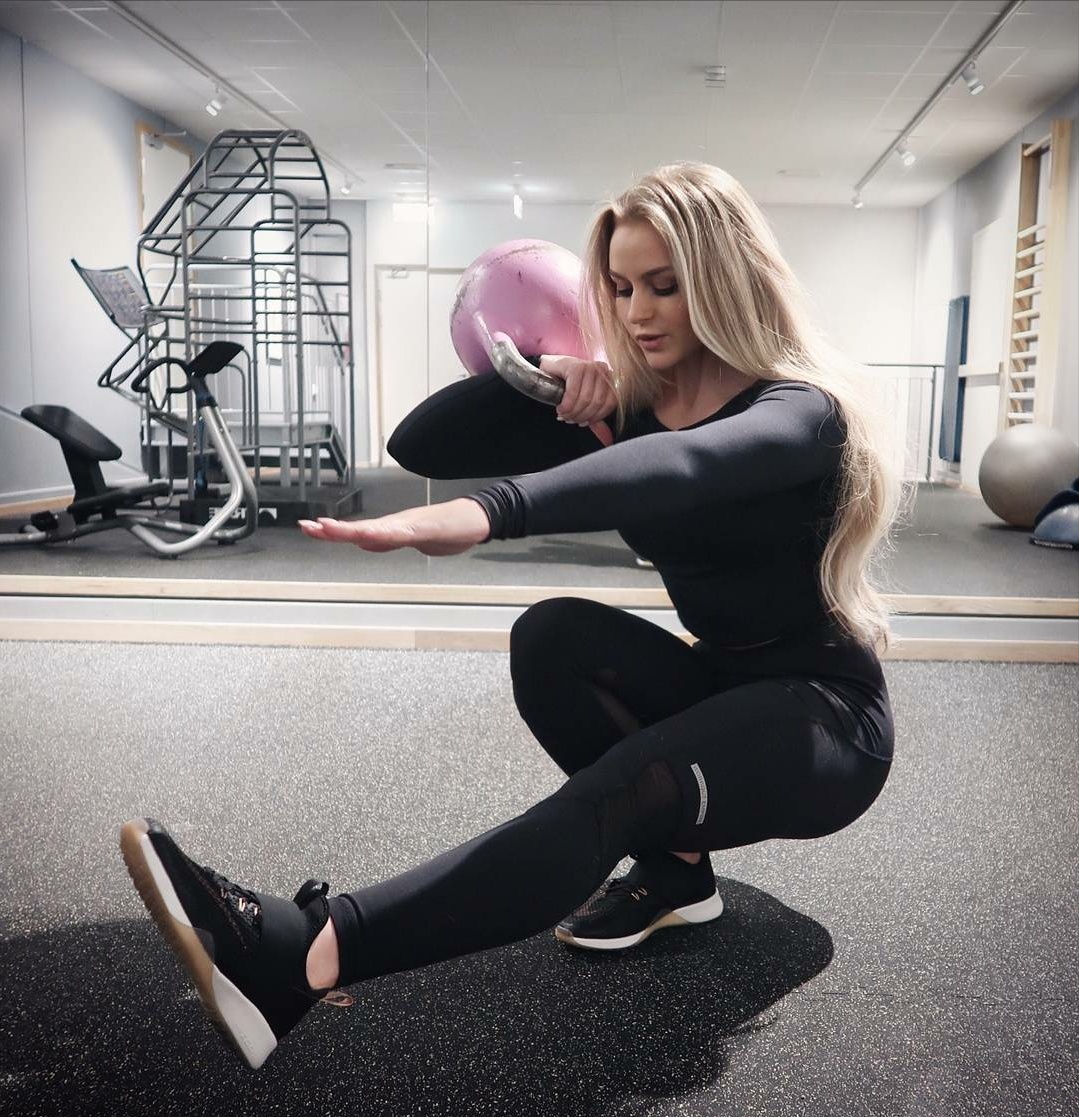 臀腿复合型训练视频,力量型臀腿训练方法