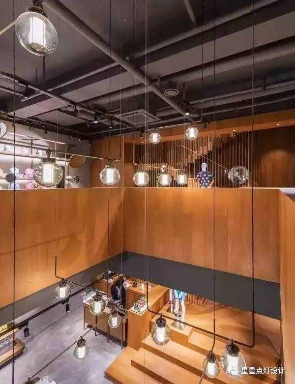 mcm旗舰店购物袋,mcm官方旗舰店包装怎么样