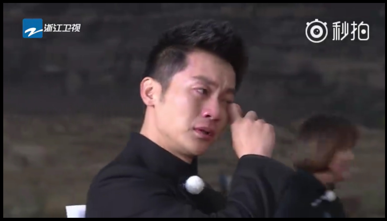 跑男郑恺鹿晗保护热巴,鹿晗合唱保卫黄河